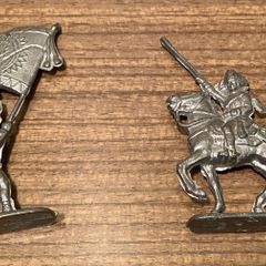 2 Lead Napoleon era Lead Soldiers