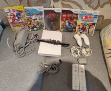 Wii Bundle with Mario Party 8, Zelda, Sonic Olympics