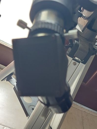 SKYLUX Refractor Telescope, 96-18800, F=700, D=70, with Tripod in very good condition