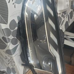 2020 Audi A4 / S4 left side headlight b9.5
