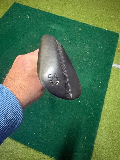 Golf clubs