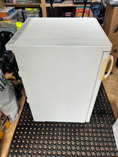 Fridge freezer