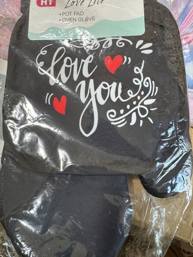 Brand New Oven Gloves Heat Resistant Pot Gloves