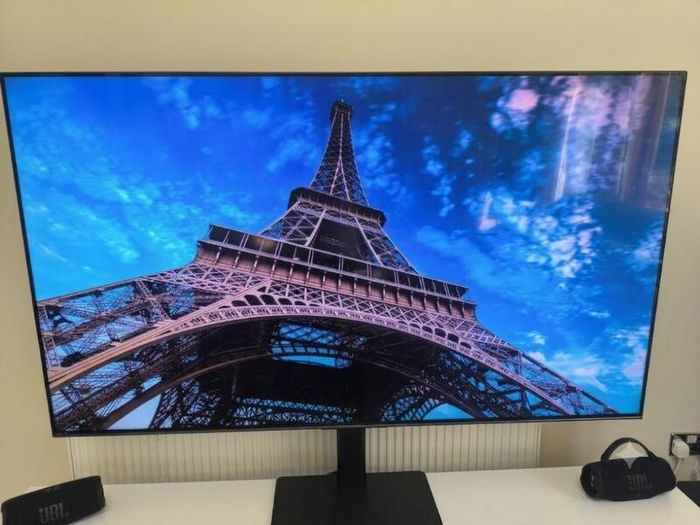 As New ! Hisense 65u71NQ 65-inch Mini LED TV