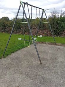 Swing set