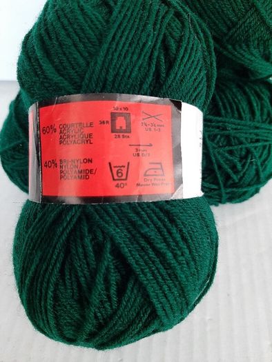 New vintage wool knitting/crafts/crochet