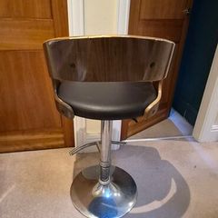 3 kitchen bar stools