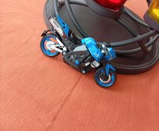 Transformers: Revenge of the Fallen (ROTF) Deluxe Class Chromia