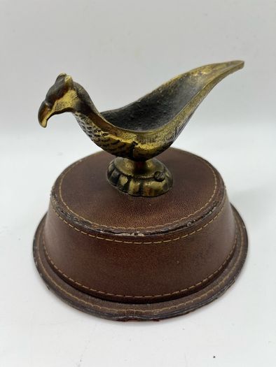 Antique pipe holder