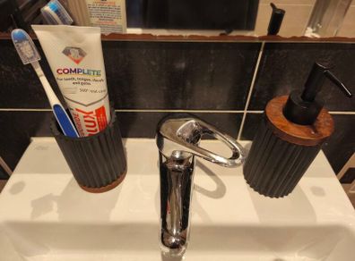 Soap dispenser & Tooth brush holder - Matching set