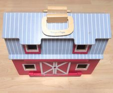 Melissa & Doug kids toy farmhouse