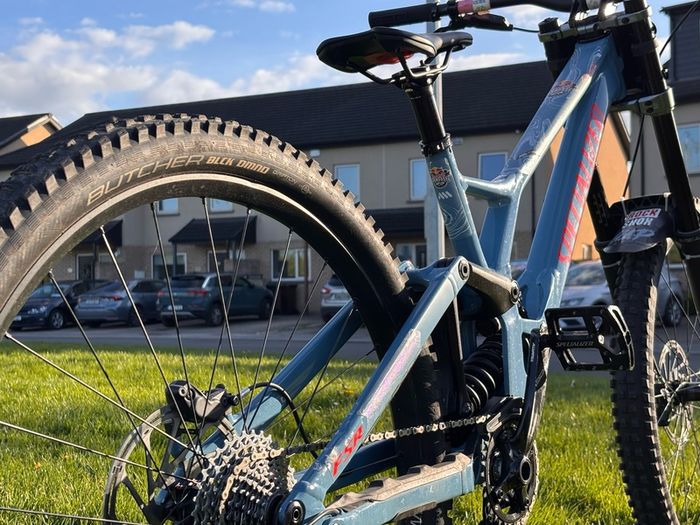 mountain bike specialised demo expert