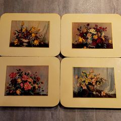 Vintage floral placemats x 8