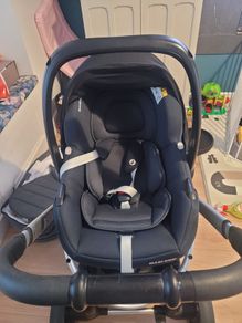 isofix maxi Cosi car seat and base