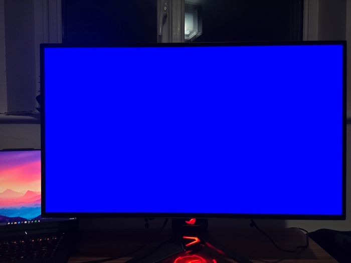 Asus ROG Swift Oled monitor