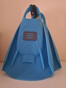 Speedo super fins /xs size