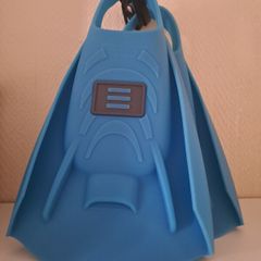 Speedo super fins /xs size