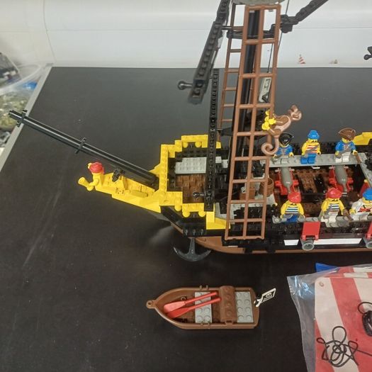 vintage Lego pirates 6285 Black Seas Barracuda
