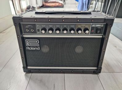 Roland JC-22 Guitar Amp