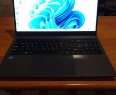 New Intel 15.6" Laptop N95 cpu + 12gb DDR5 Ram + 512gb SSD