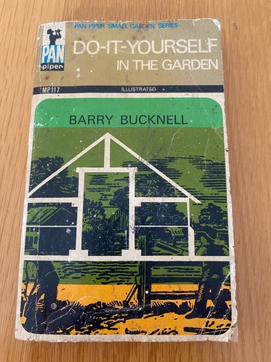 Vintage Book Barry Bucknell Do It Yourself In The Garden