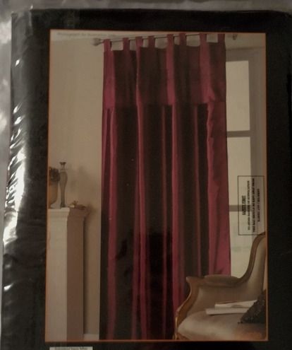 Beautiful Curtain with Sparkly Threads - new - great colour