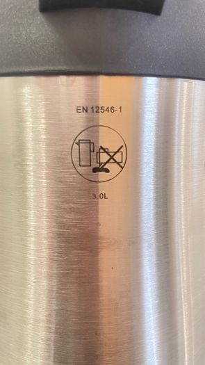 Hot water flask