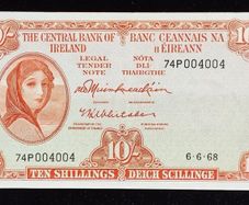 Ireland | 10 Shillings | Lady Lavery | 1968 | P.63a | 79 P 004004 | aUNC