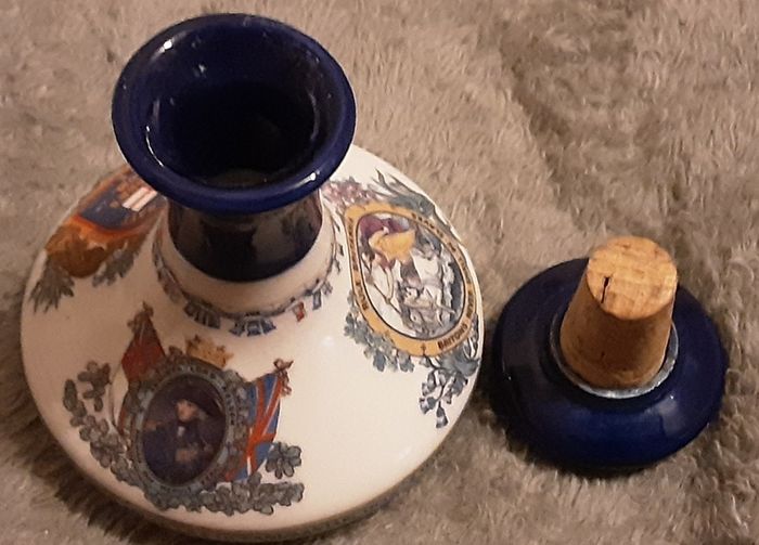 pusser rum decanter