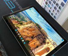 Microsoft Surface 512gb 16ram Windows tablet