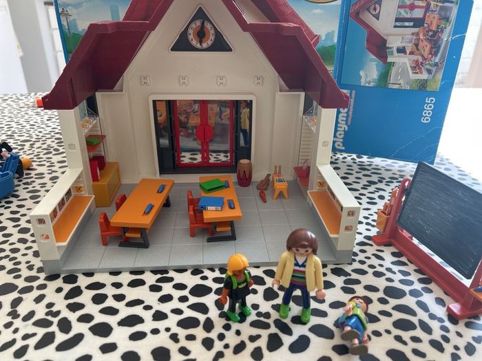 playmobil city life school house 6865