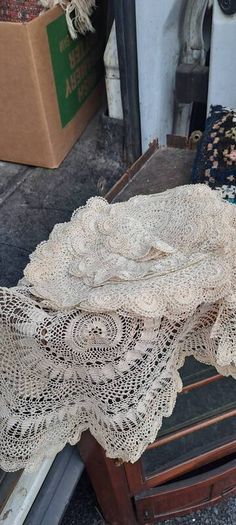 18 piece Antique Lace