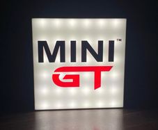 Mini GT Lightbox