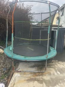 Trampoline