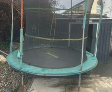 Trampoline