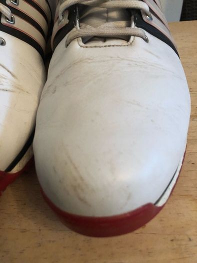 golf shoes