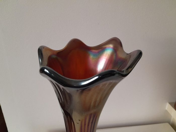 Vintage Fenton Carnival Ribbed Vase
