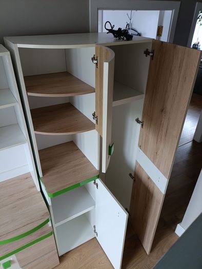 wall unit for a child's room