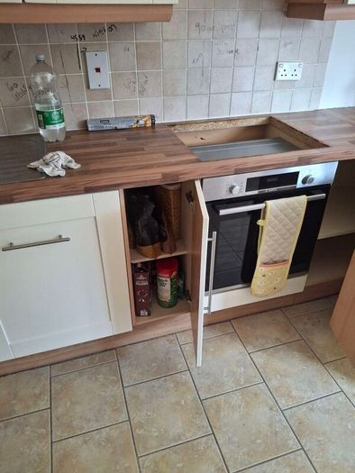 fitted kitchen