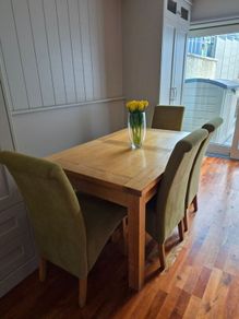 Solid Oak Dining Table and chairs
