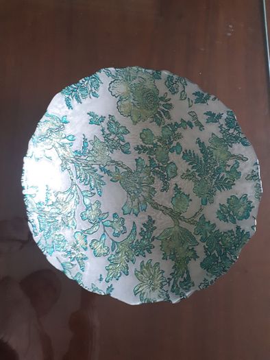 Large round display bowl