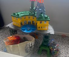 Free Thomas superstation