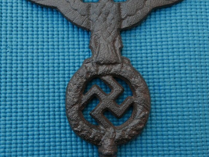 WW2 German Nazi large Cast Iron Third Reich Eagle pole top of flag (I think it's a reproduction)