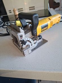 DeWalt DW682K Biscuit Joiner with Case