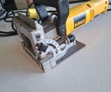DeWalt DW682K Biscuit Joiner with Case
