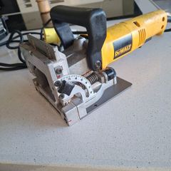 DeWalt DW682K Biscuit Joiner with Case