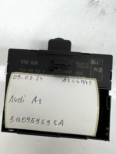 Audi A3 2012 Osf Driver Side Front Door Control Module 5q0959593a A2l6b4s