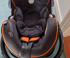 Maxi cosi baby car seat