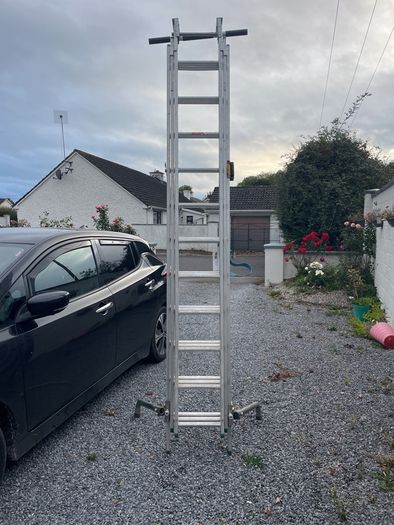 easi-dec extendable ladder with legs