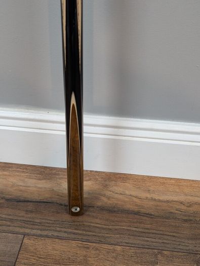 Britannia Jupiter 8 ball pool cue